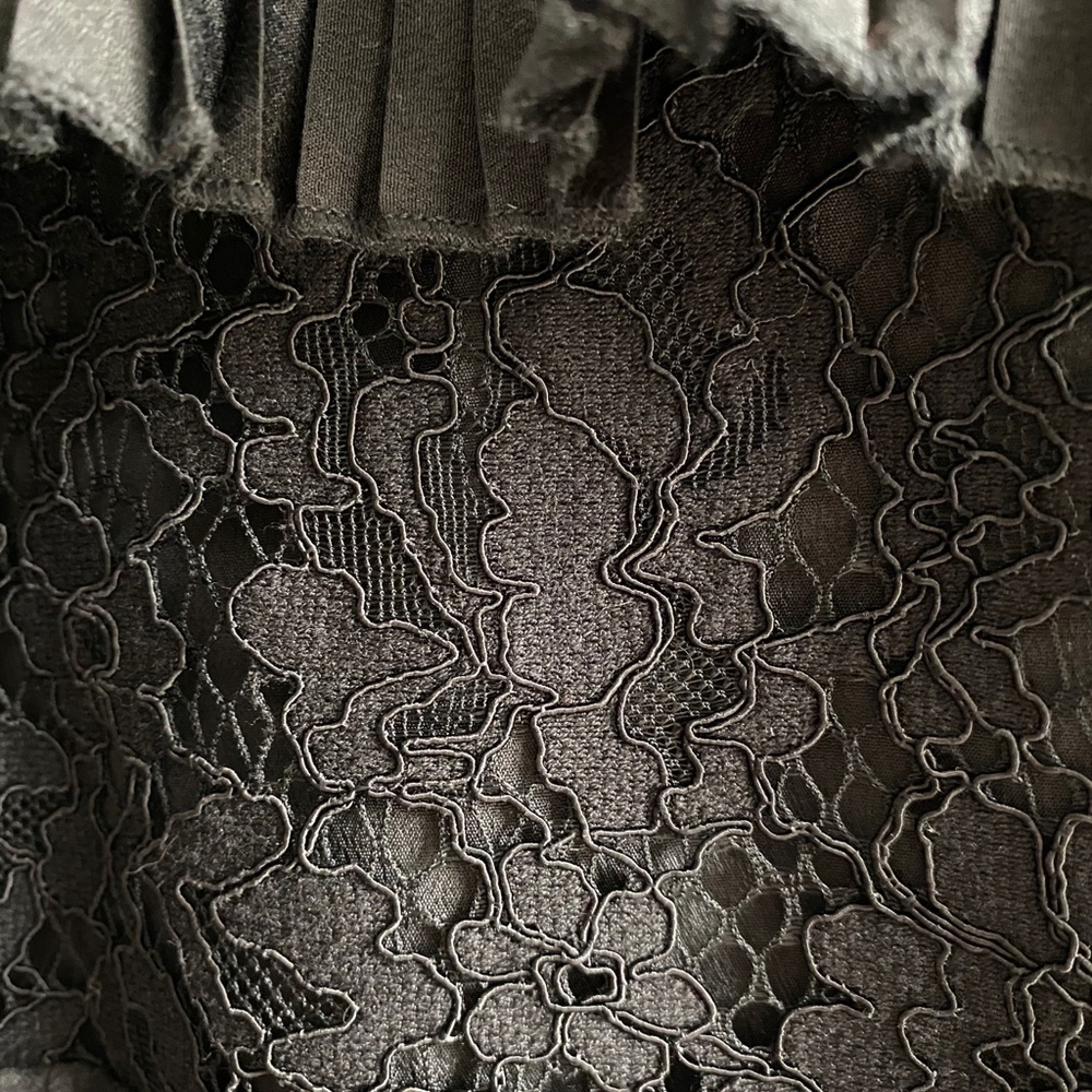 J CREW chic black tiered pleated lace top size 2 like new - Picture 7 of 13